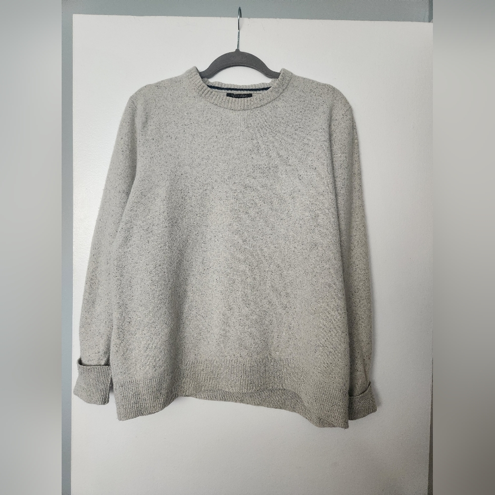Banana Republic Gray Crew Neck Sweater